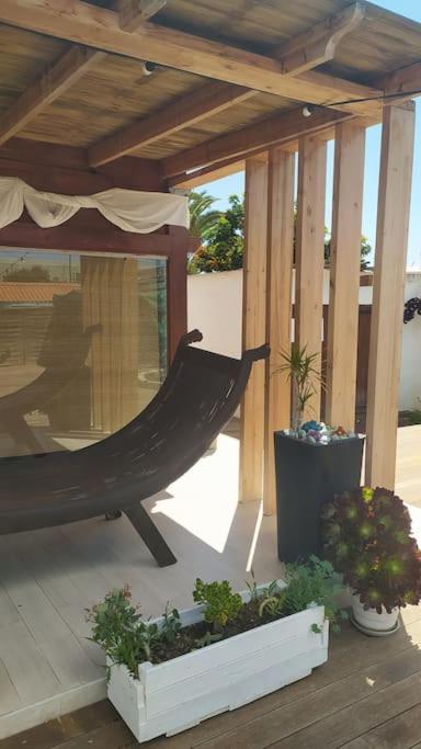 Beautiful Chalet With Wifi And Free Parking 阿罗纳 外观 照片