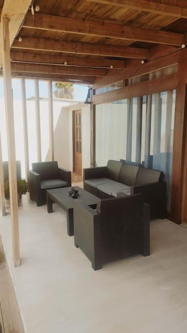 Beautiful Chalet With Wifi And Free Parking 阿罗纳 外观 照片