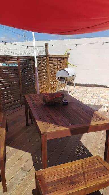 Beautiful Chalet With Wifi And Free Parking 阿罗纳 外观 照片